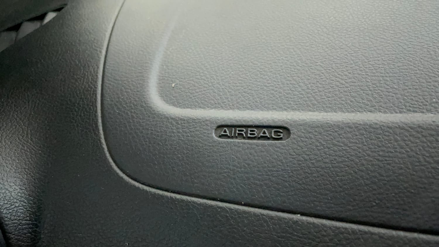 Used 2020 Ford Freestyle Titanium Plus 1.2 Ti-VCT Petrol Manual top_features Airbags