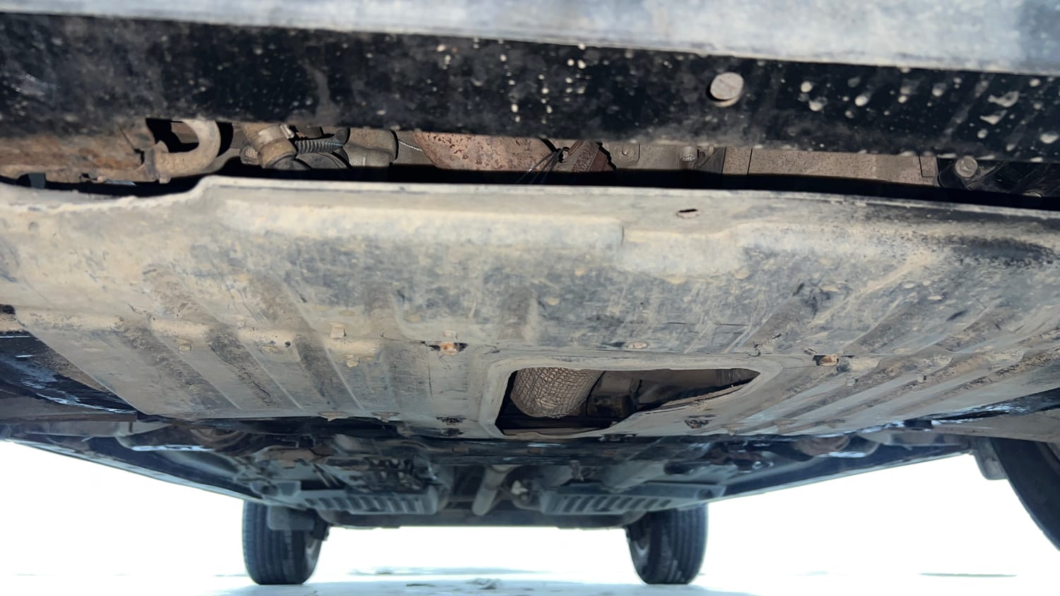 Used 2021 Tata Harrier XZA Plus Dual Tone Diesel Automatic extra FRONT LEFT UNDERBODY VIEW