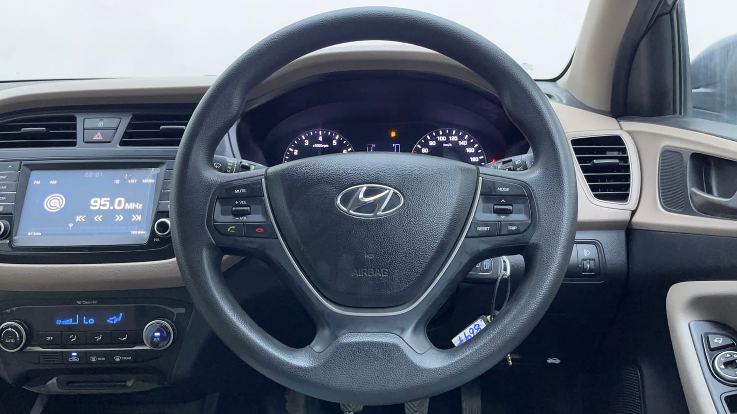 Used 2017 Hyundai Elite i20 Asta 1.2 Petrol Manual interior STEERING VIEW