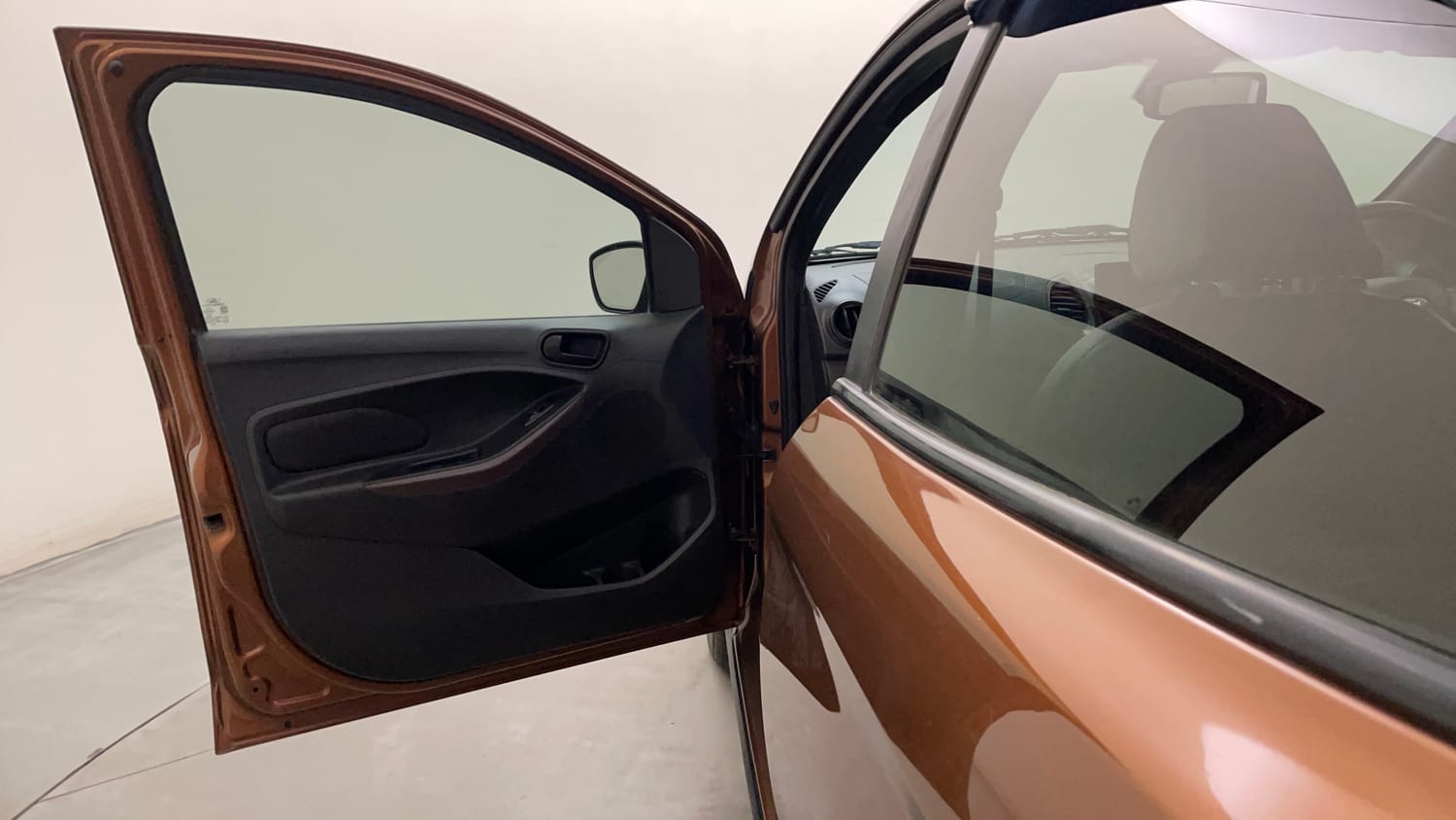 Used 2020 Ford Freestyle Titanium Plus 1.2 Ti-VCT Petrol Manual interior LEFT FRONT DOOR OPEN VIEW