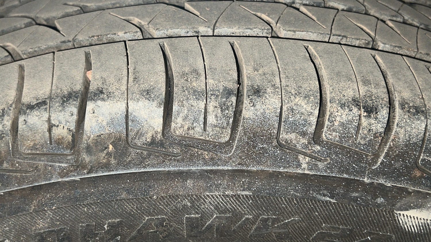 Used 2015 Honda City VX Petrol Manual tyres LEFT REAR TYRE TREAD VIEW