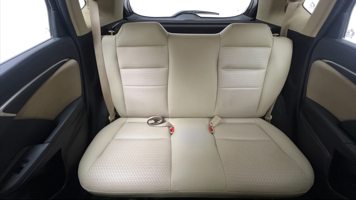 Used 2022 Honda Jazz VX CVT Petrol Automatic interior REAR SEAT CONDITION VIEW