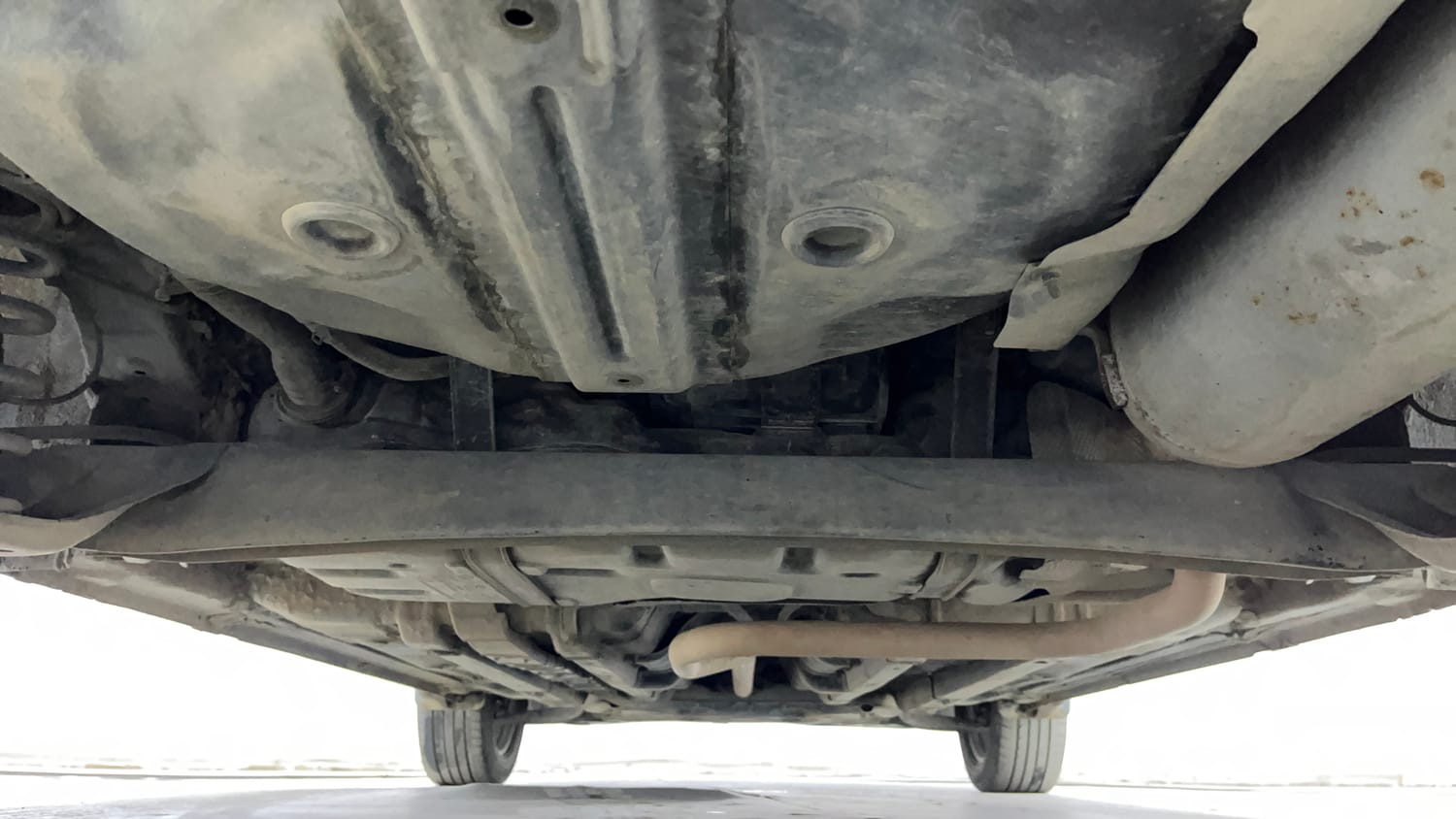 Used 2017 Hyundai Elite i20 Asta 1.2 Petrol Manual extra REAR UNDERBODY VIEW (TAKEN FROM REAR)