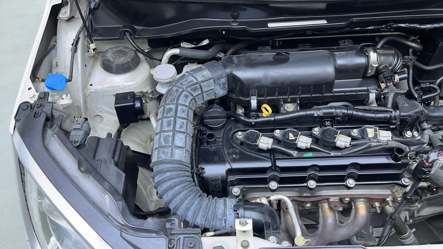 Used 2020 Maruti Suzuki Ignis Alpha 1.2 AMT Petrol Automatic engine ENGINE RIGHT SIDE VIEW