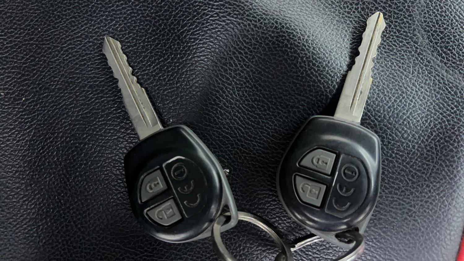 Used 2016 Maruti Suzuki Baleno Delta 1.2 AT Petrol Automatic extra CAR KEY VIEW