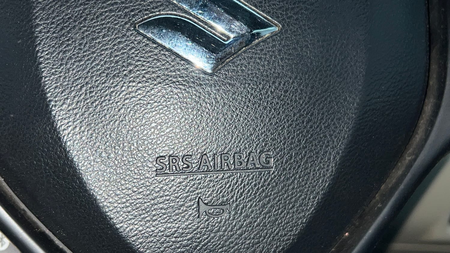 Used 2018 Maruti Suzuki Ciaz Zeta 1.4 AT Petrol Automatic top_features Airbags