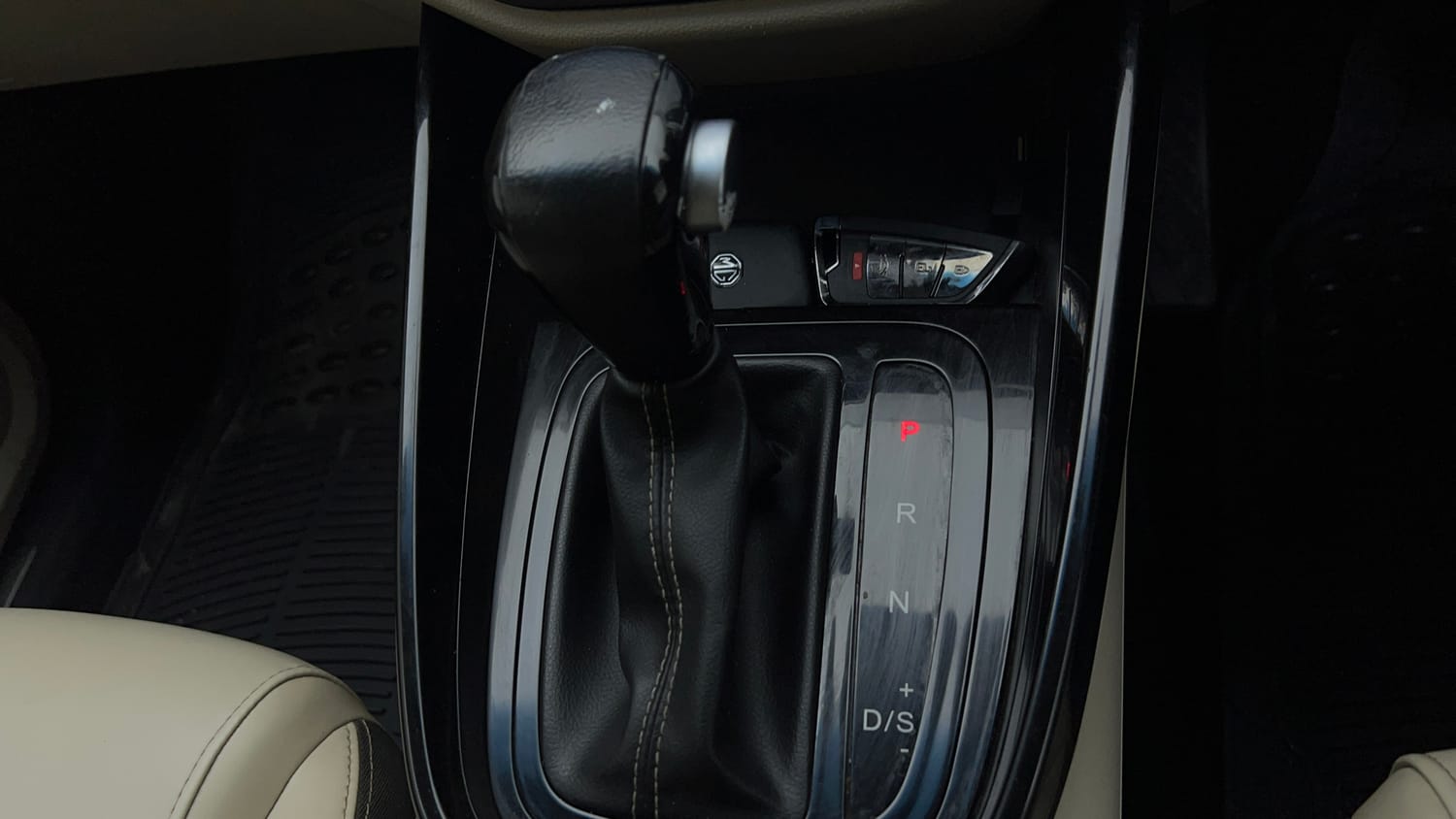 Used 2021 MG Motors Hector Sharp 1.5 Petrol Turbo DCT Petrol Automatic interior GEAR  KNOB VIEW