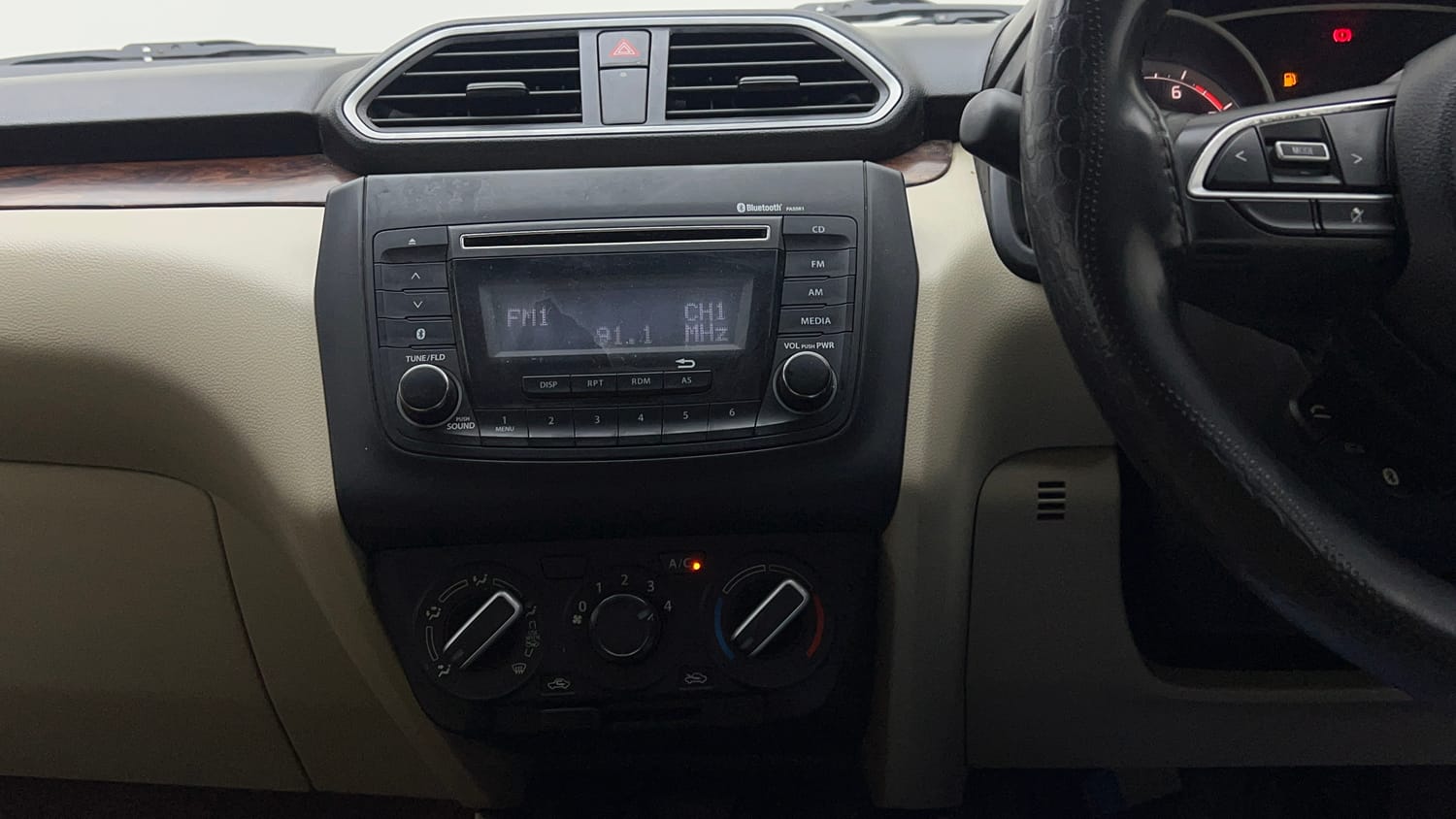 Used 2019 Maruti Suzuki Dzire VXi AMT Petrol Automatic interior MUSIC SYSTEM & AC CONTROL VIEW