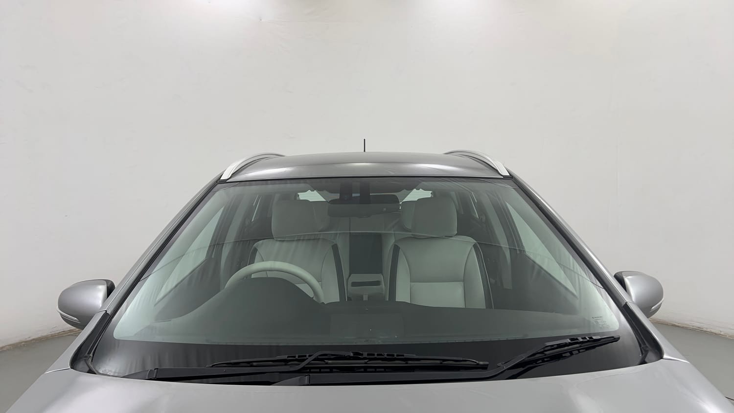 Used 2022 Maruti Suzuki S-Cross Alpha AT Petrol Automatic exterior FRONT WINDSHIELD VIEW
