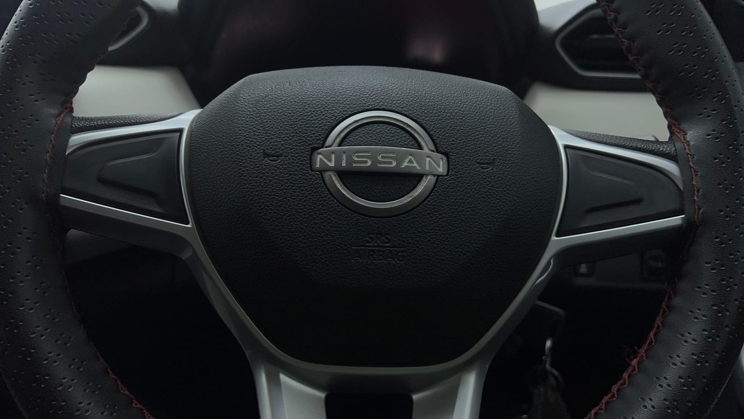Used 2024 Nissan Magnite XE AMT Petrol Automatic top_features Airbags