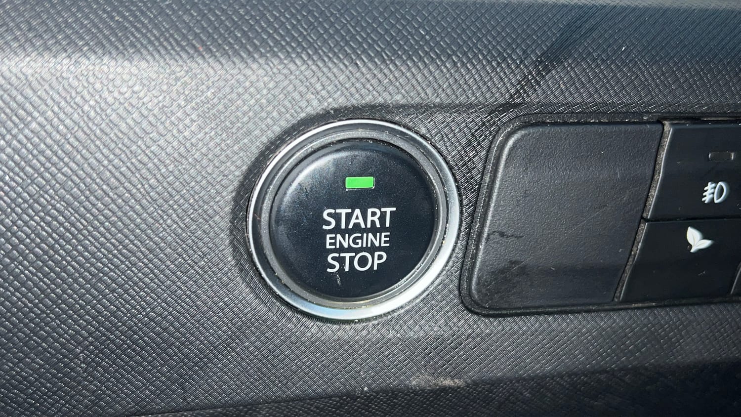 Used 2022 Tata Punch Accomplished AMT Petrol Automatic top_features Keyless start