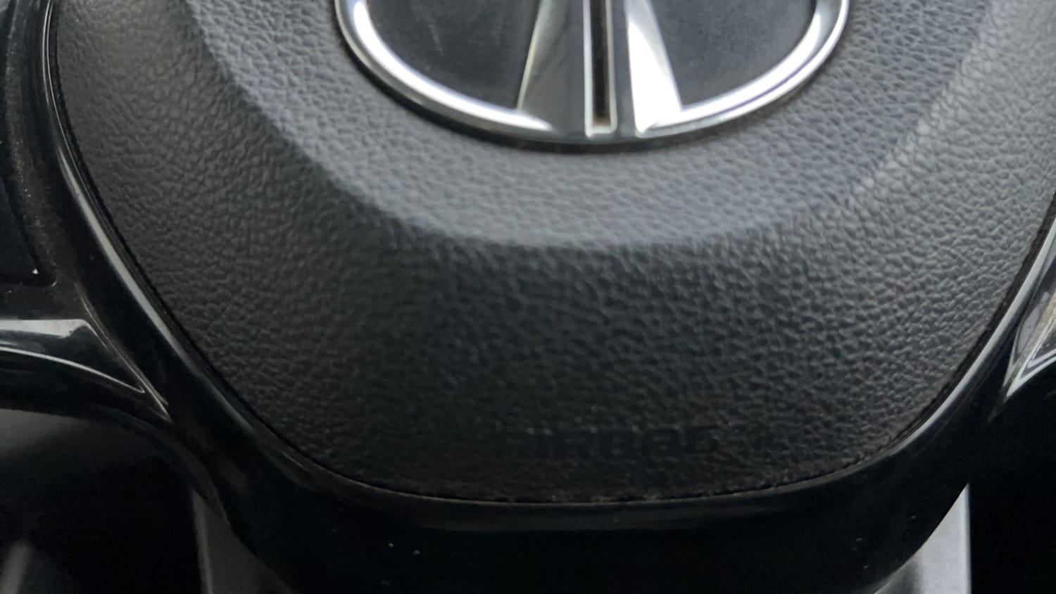 Used 2021 Tata Nexon XM Petrol Manual top_features Airbags