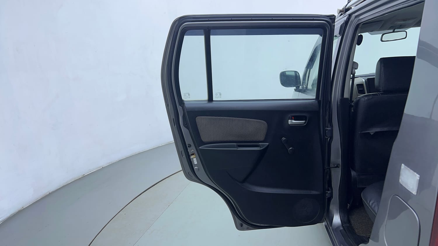 Used 2016 Maruti Suzuki Wagon R LXI CNG Cng Manual interior LEFT REAR DOOR OPEN VIEW