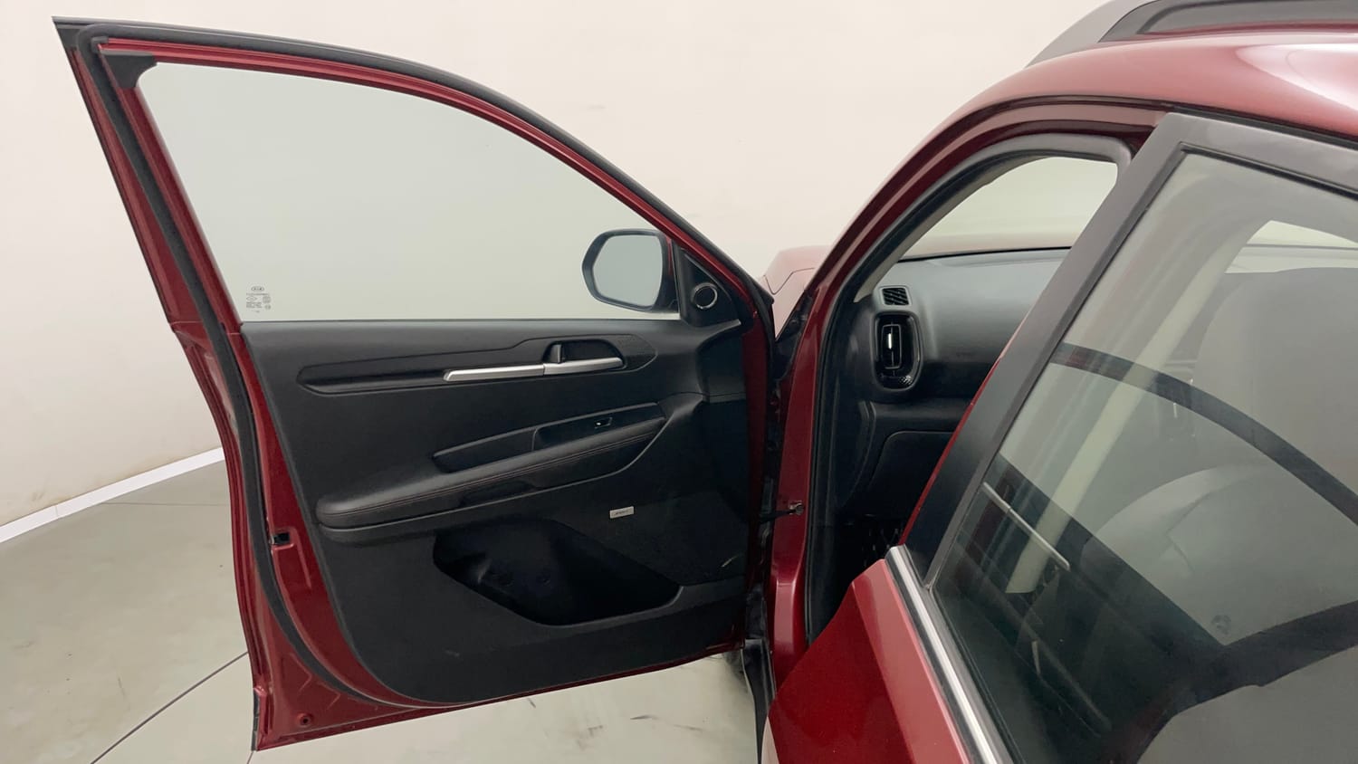 Used 2020 Kia Sonet GTX Plus 1.0 DCT Petrol Automatic interior LEFT FRONT DOOR OPEN VIEW