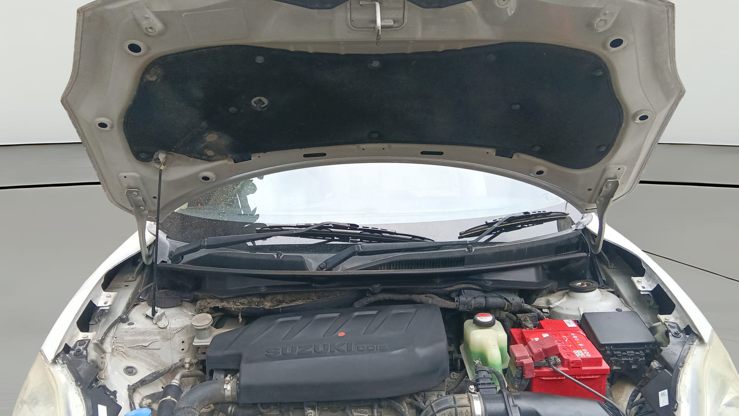 Used 2018 Maruti Suzuki Dzire VDi AMT Diesel Automatic engine ENGINE & BONNET OPEN FRONT VIEW