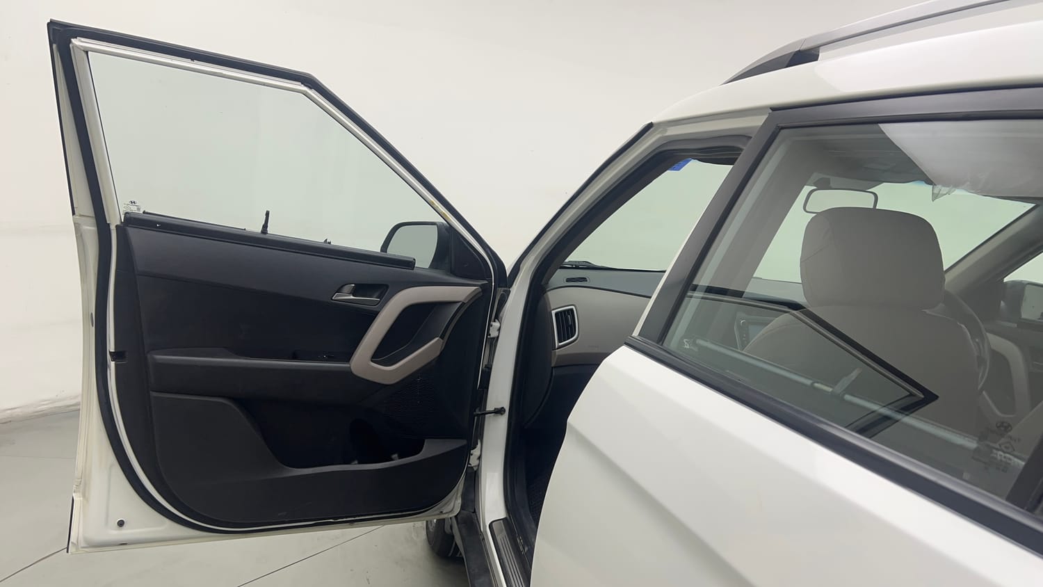 Used 2016 Hyundai Creta 1.6 SX Plus Petrol Petrol Manual interior LEFT FRONT DOOR OPEN VIEW