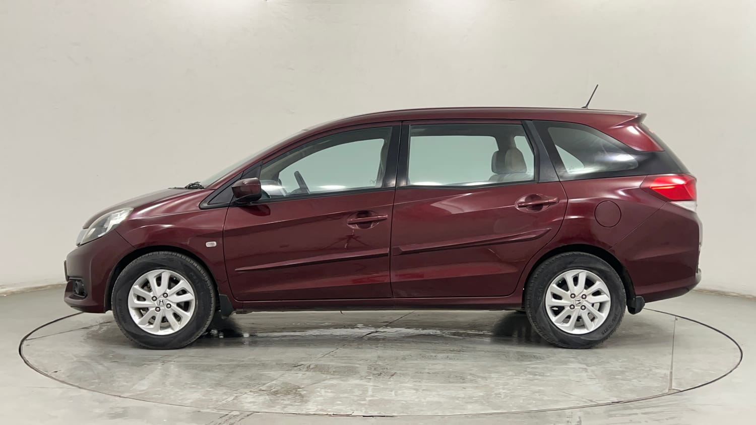 Used 2014 Honda Mobilio V (O) Petrol Petrol Manual exterior LEFT SIDE VIEW