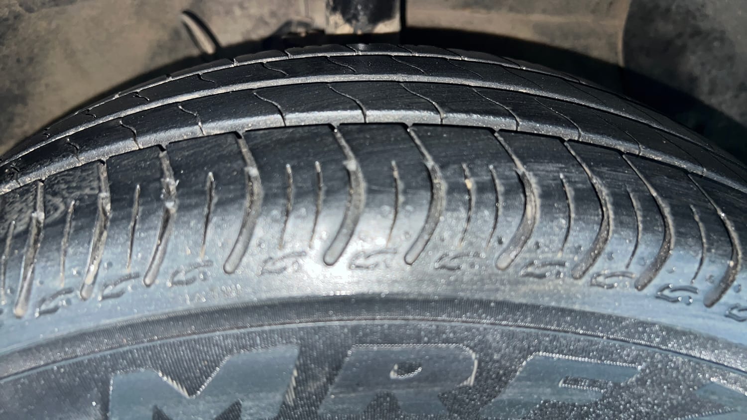 Used 2021 Hyundai Grand i10 Nios Sportz 1.2 Kappa VTVT Petrol Manual tyres RIGHT FRONT TYRE TREAD VIEW