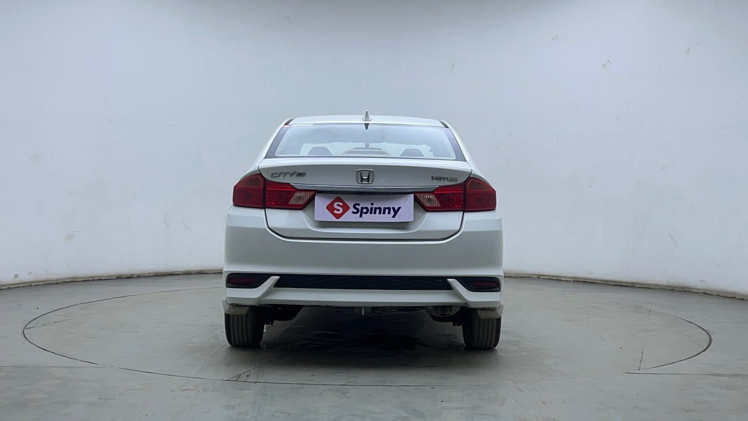 Used 2017 Honda City V Diesel Diesel Manual exterior BACK VIEW