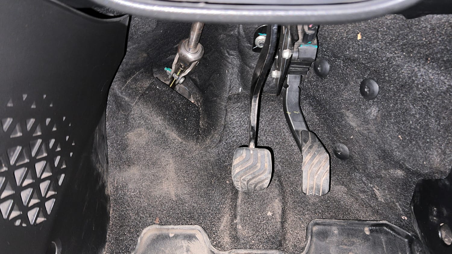 Used 2023 Renault Kiger RXT (O) AMT Petrol Automatic interior PEDALS VIEW