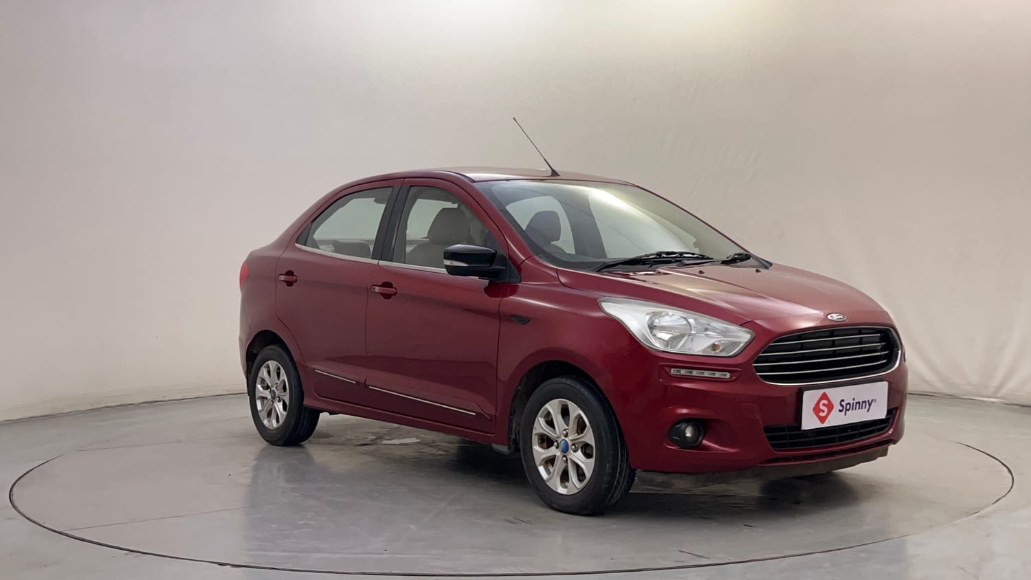 Used 2018 Ford Figo Aspire Titanium 1.2 Ti-VCT Diesel Manual exterior RIGHT FRONT CORNER VIEW