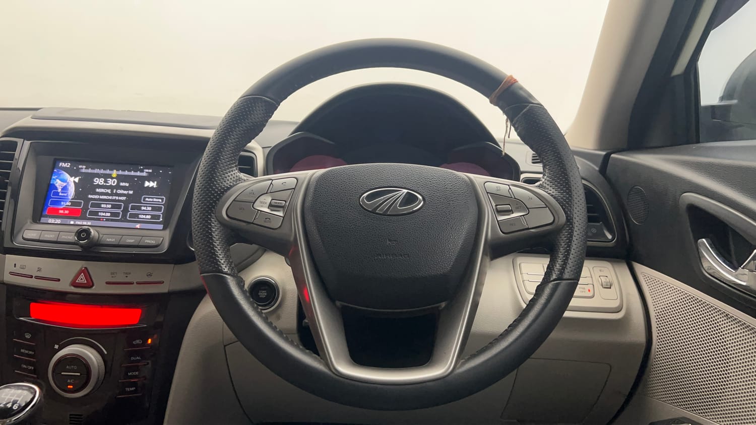 Used 2022 Mahindra XUV 300 W8 (O) 1.5 Diesel Diesel Manual interior STEERING VIEW