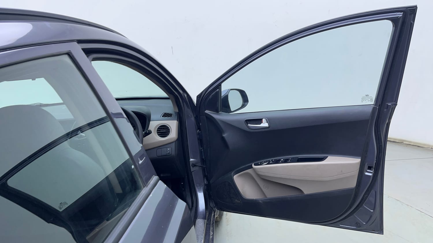 Used 2019 Hyundai Grand i10 Sportz 1.2 Kappa VTVT Petrol Manual interior RIGHT FRONT DOOR OPEN VIEW