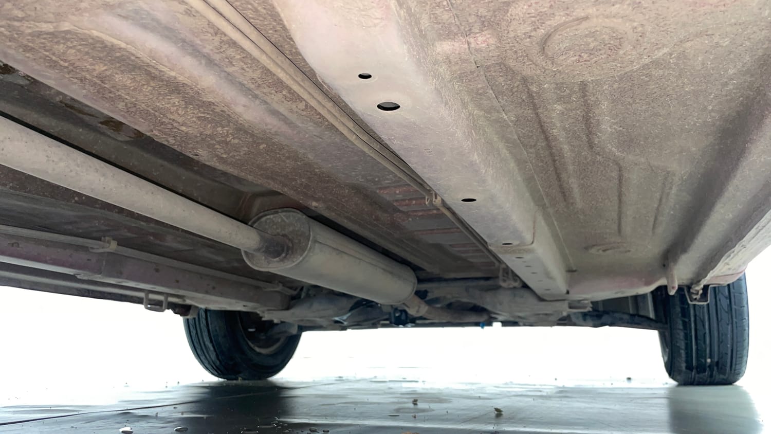 Used 2015 Maruti Suzuki Celerio VXi AMT Petrol Automatic extra REAR RIGHT UNDERBODY VIEW