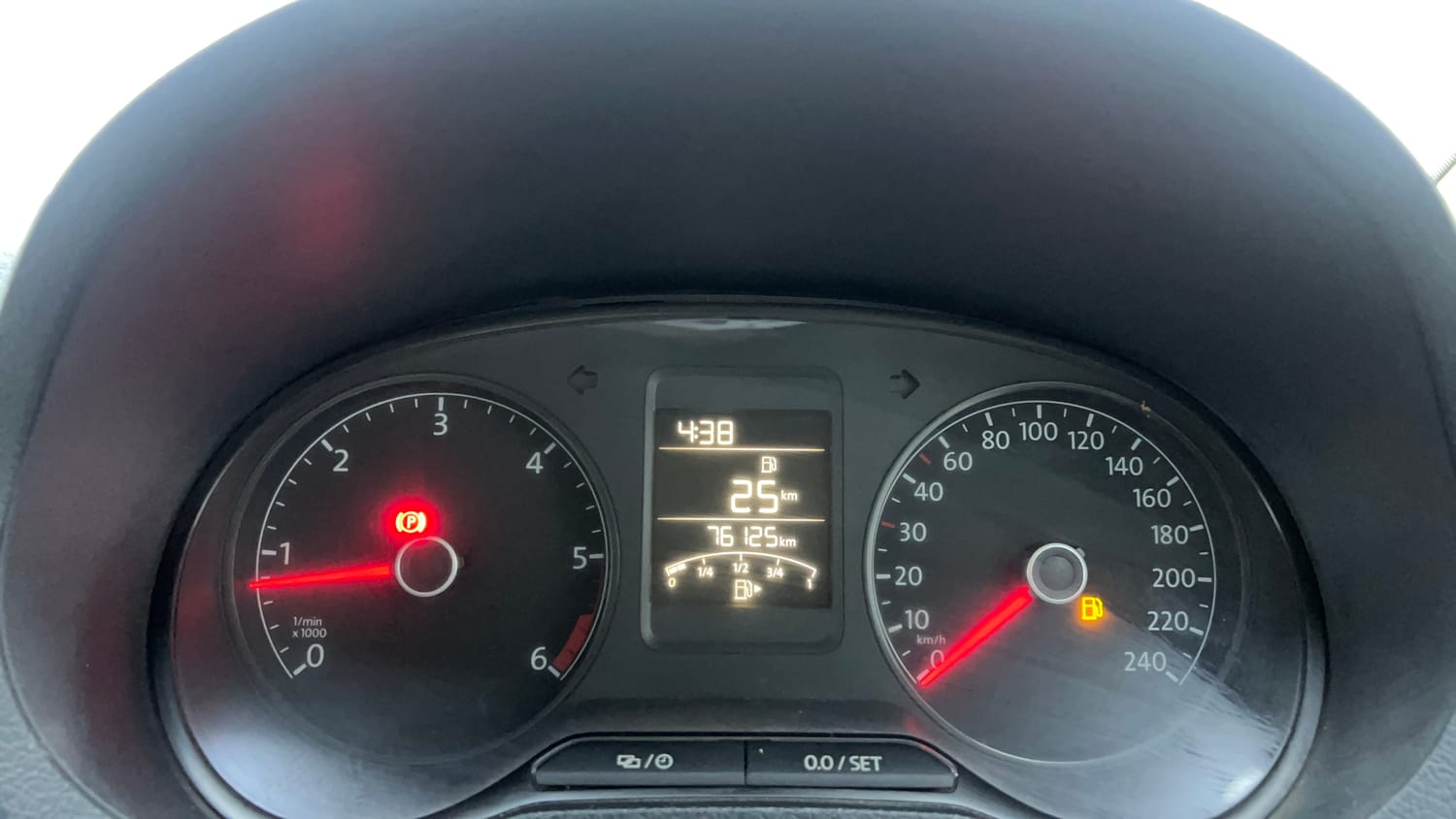 Used 2019 Volkswagen Ameo Highline Plus 1.5L (D) Diesel Manual interior CLUSTERMETER VIEW