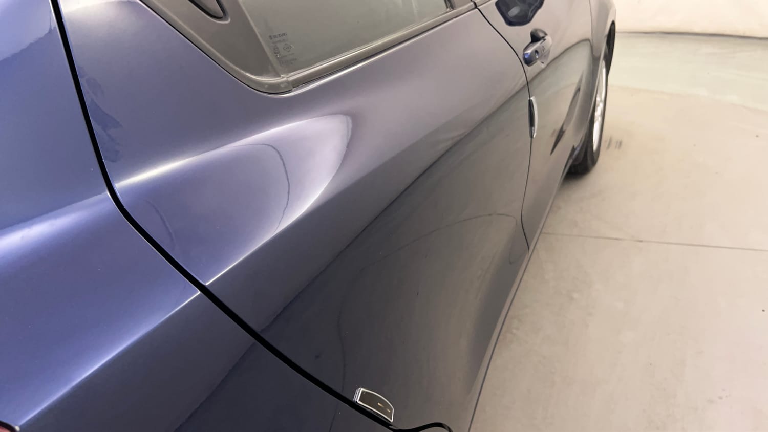 Used 2018 Maruti Suzuki Swift ZXi AMT Petrol Automatic dents MINOR DENT