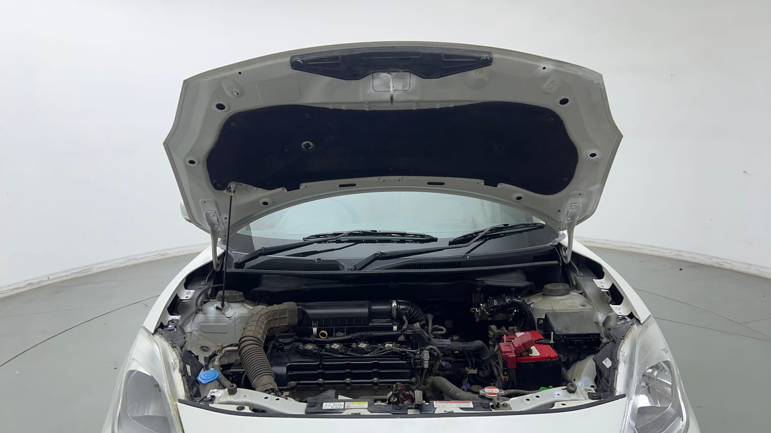 Used 2018 Maruti Suzuki Dzire VXi Petrol Manual engine ENGINE & BONNET OPEN FRONT VIEW