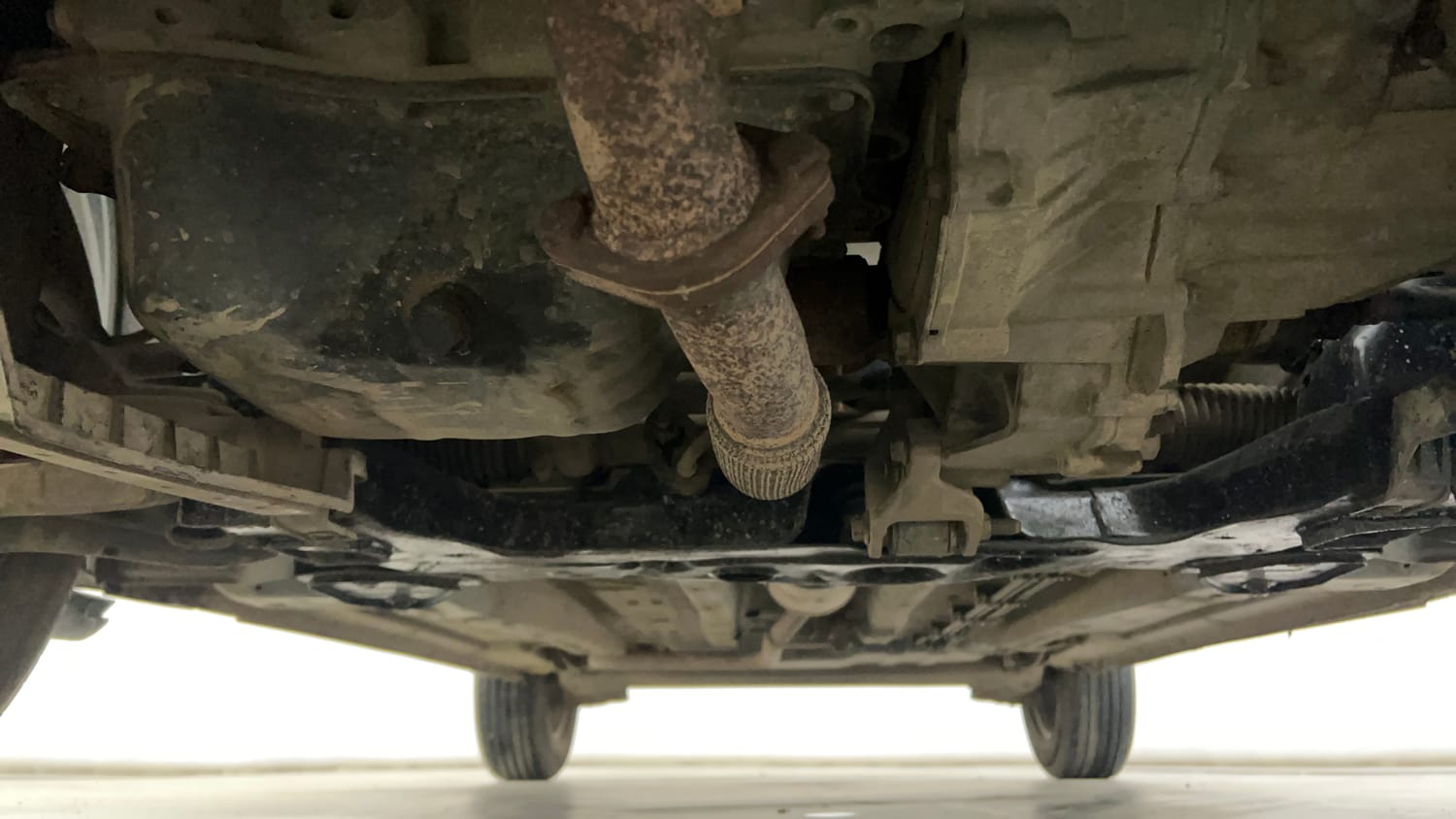 Used 2022 Tata Punch Pure Rhythm Pack MT Petrol Manual extra FRONT LEFT UNDERBODY VIEW
