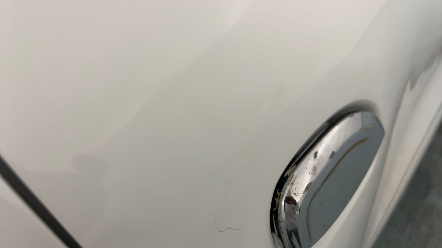 Used 2017 renault Kwid 1.0 RXT Anniversary Edition Petrol Manual dents MINOR SCRATCH