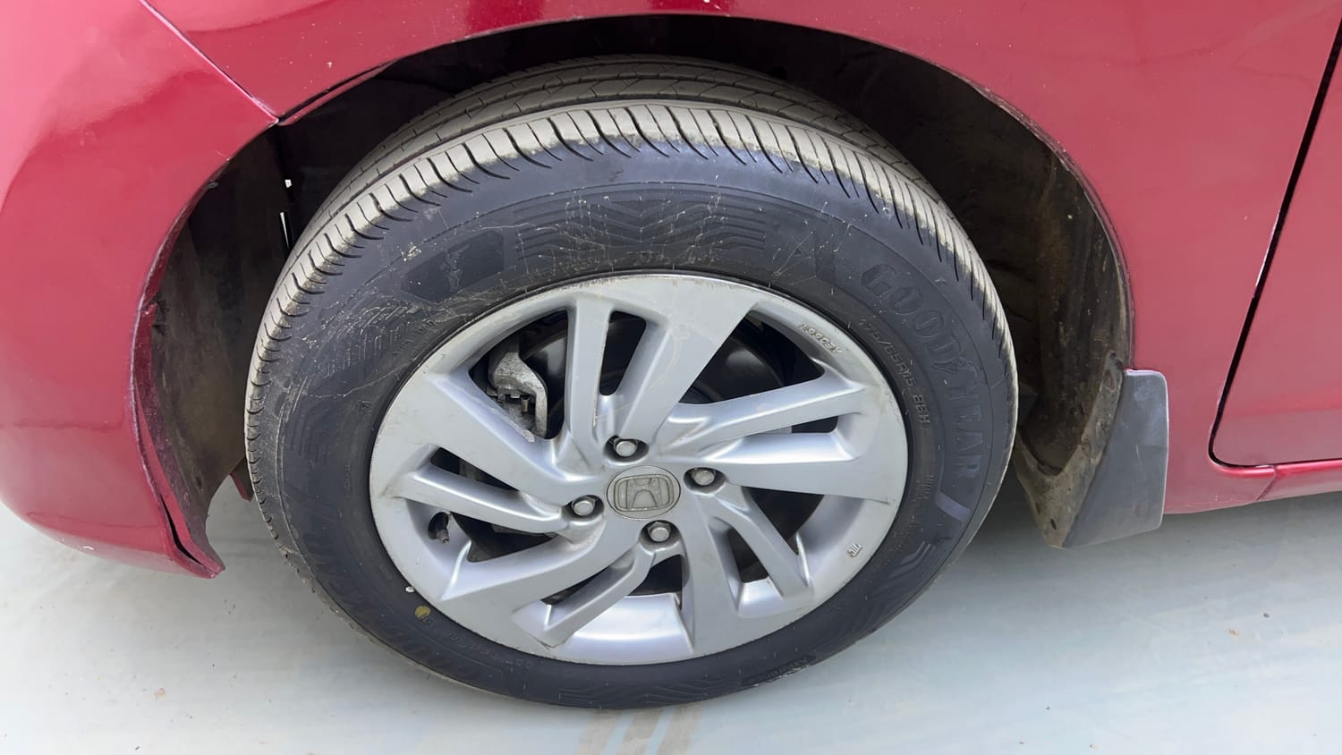 Used 2020 Honda Jazz ZX CVT Petrol Automatic tyres LEFT FRONT TYRE RIM VIEW