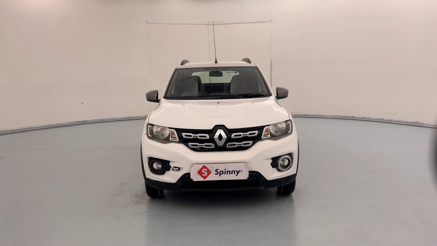 Used 2018 Renault Kwid RXT (O) 1.0 SCE Edition Petrol Manual exterior FRONT VIEW