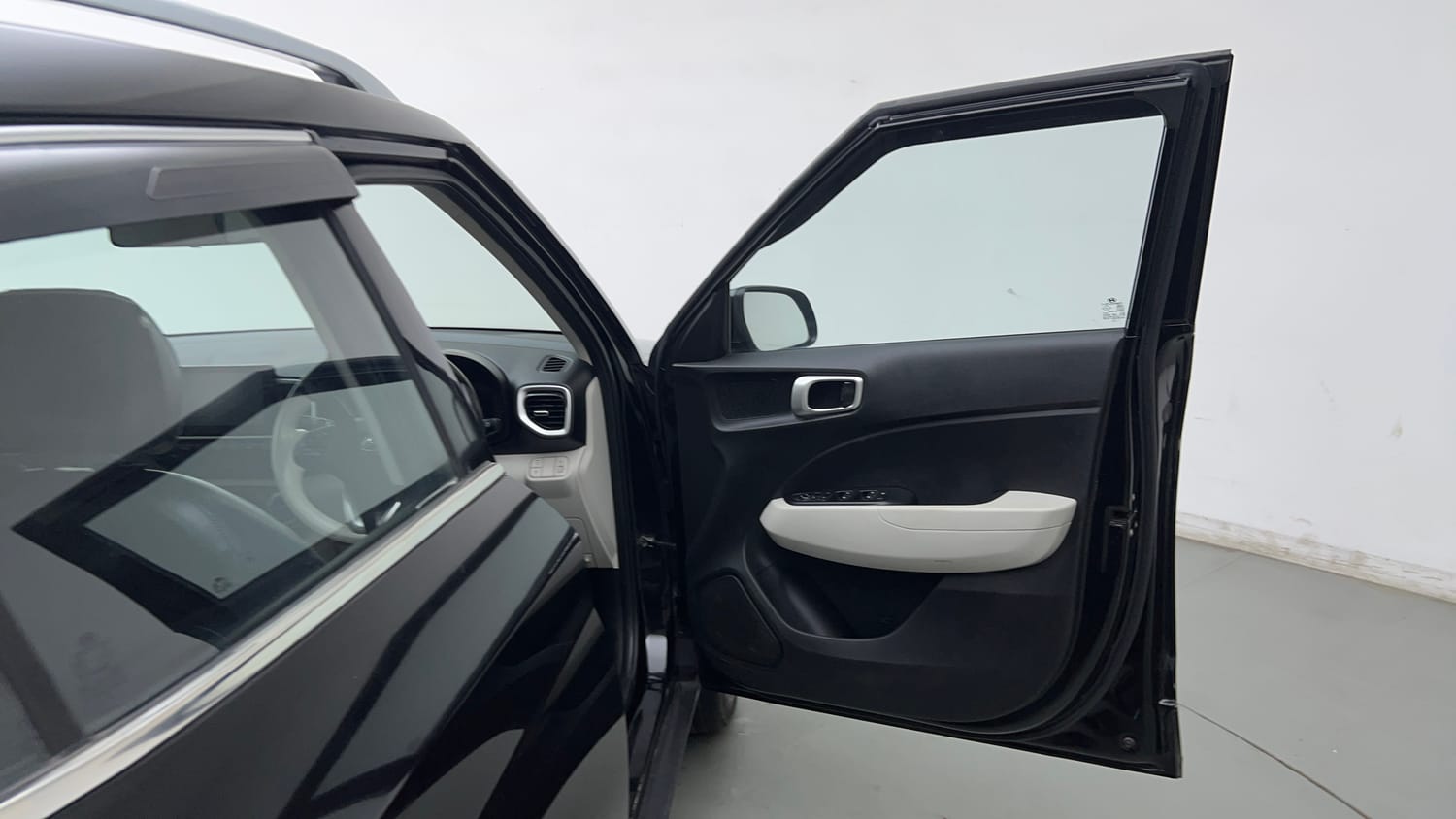 Used 2025 Hyundai Venue S Plus 1.2 Petrol MT Petrol Manual interior RIGHT FRONT DOOR OPEN VIEW