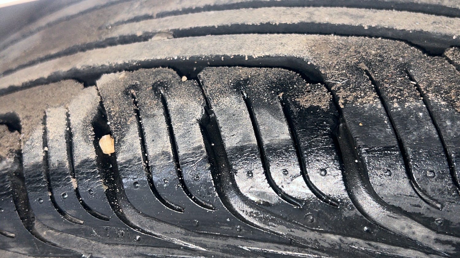 Used 2023 Hyundai Grand i10 Nios Sportz 1.2 Kappa VTVT Petrol Manual tyres LEFT REAR TYRE TREAD VIEW