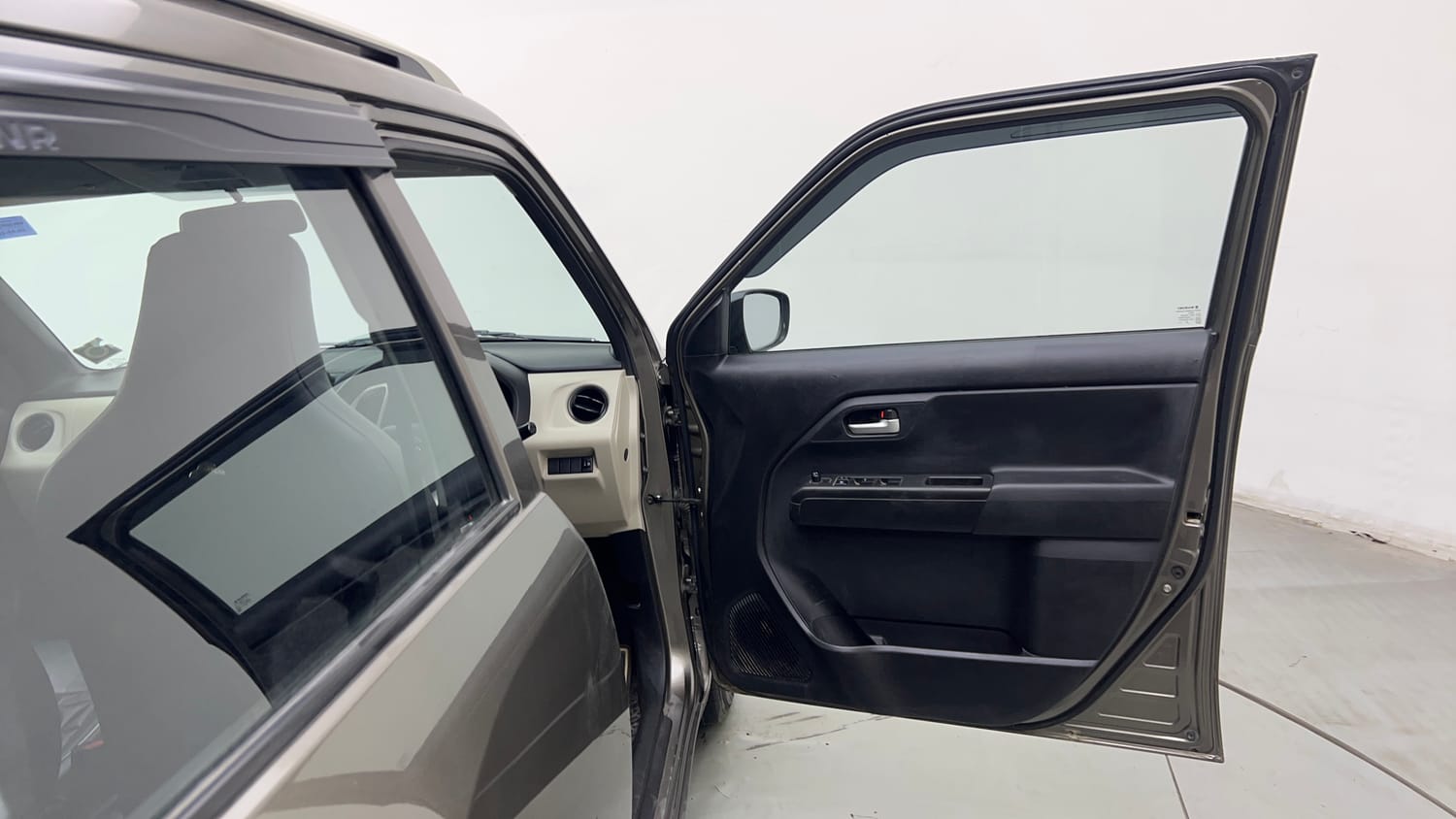 Used 2019 Maruti Suzuki Wagon R 1.0 VXi 1.0 Petrol Manual interior RIGHT FRONT DOOR OPEN VIEW