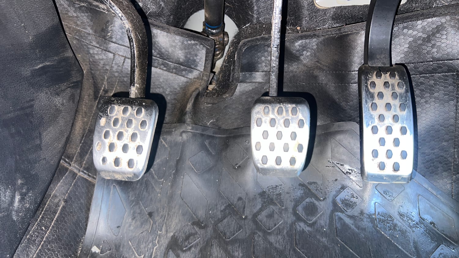 Used 2023 Mahindra XUV 300 TurboSport W8 Petrol Manual interior PEDALS VIEW