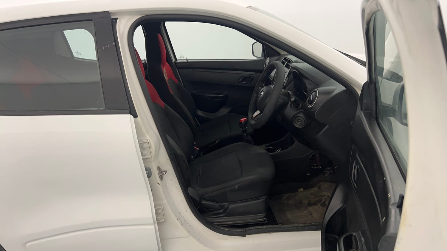 Used 2017 renault Kwid 1.0 RXT Anniversary Edition Petrol Manual interior RIGHT SIDE FRONT DOOR CABIN VIEW