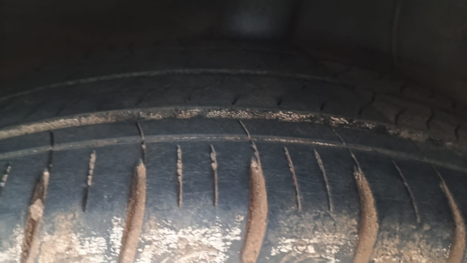 Used 2020 Hyundai Aura SX 1.2 Petrol Petrol Manual tyres RIGHT REAR TYRE TREAD VIEW
