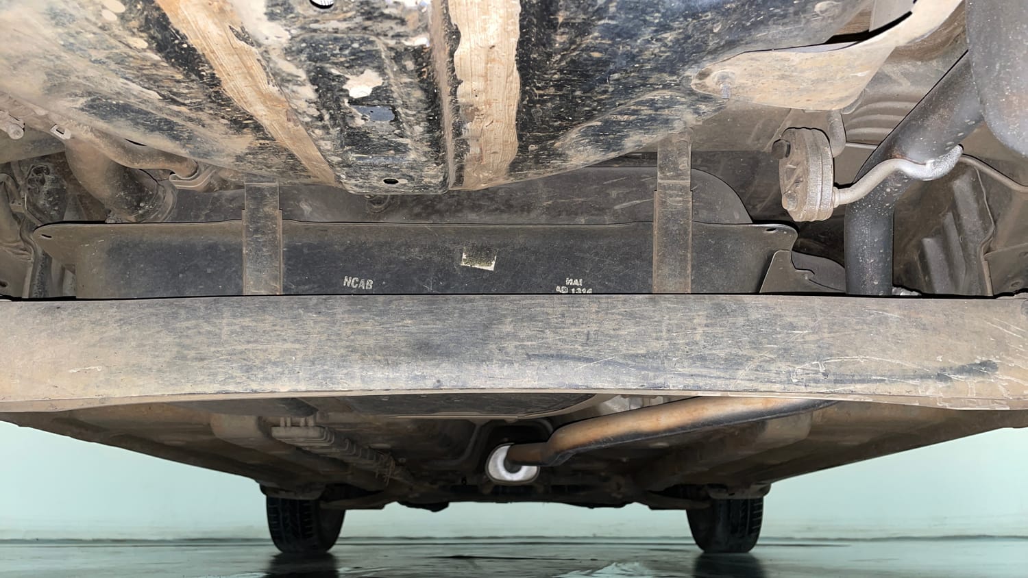Used 2018 Hyundai Grand i10 Sportz AT 1.2 Kappa VTVT Petrol Automatic extra REAR UNDERBODY VIEW (TAKEN FROM REAR)