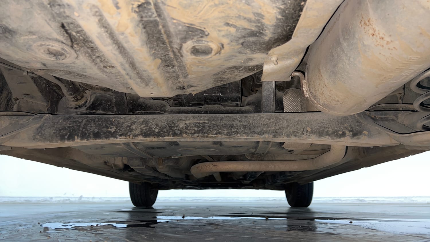 Used 2016 Hyundai Elite i20 Magna 1.2 Petrol Manual extra REAR UNDERBODY VIEW (TAKEN FROM REAR)