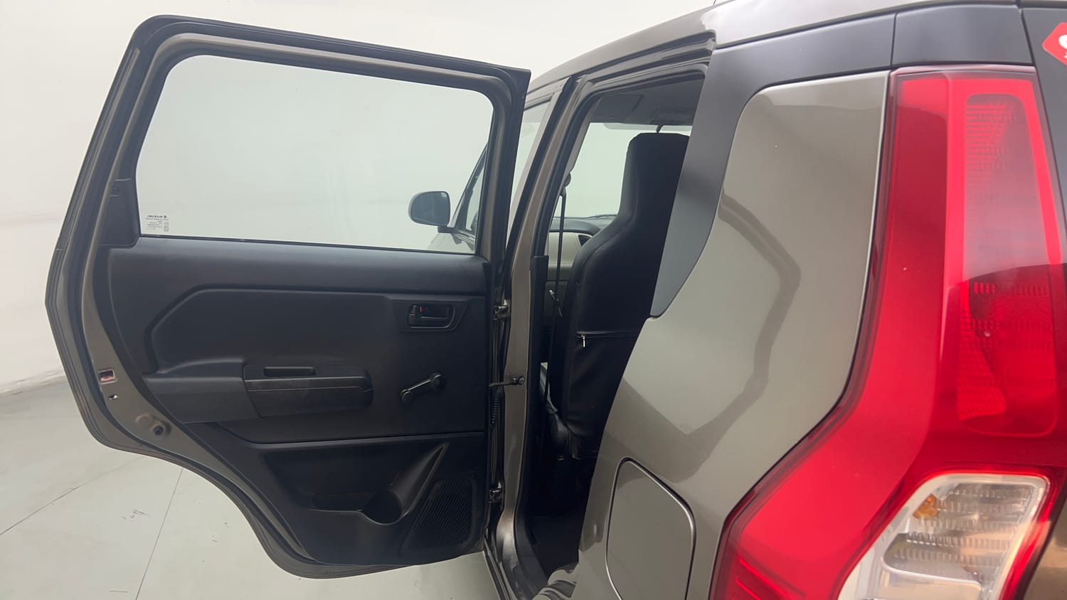 Used 2019 Maruti Suzuki Wagon R LXi 1.0 CNG Cng Manual interior LEFT REAR DOOR OPEN VIEW