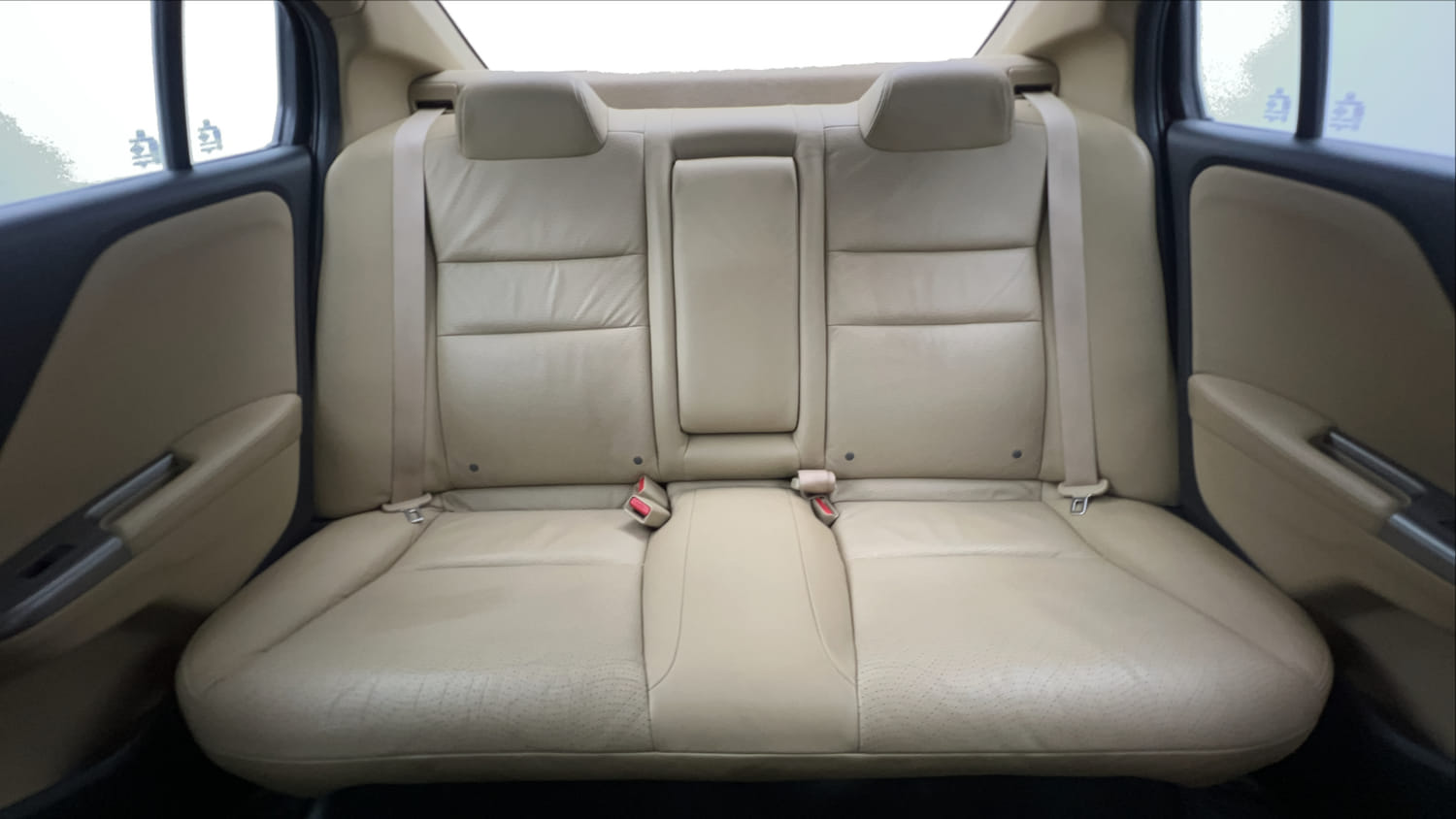 Used 2016 Honda City VX Petrol Manual interior REAR SEAT CONDITION VIEW