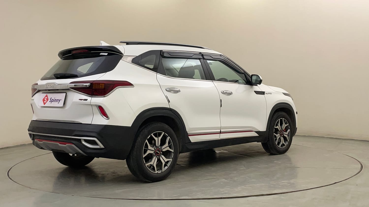 Used 2023 Kia Seltos GTX Plus 1.5 Diesel AT Diesel Automatic exterior RIGHT REAR CORNER VIEW