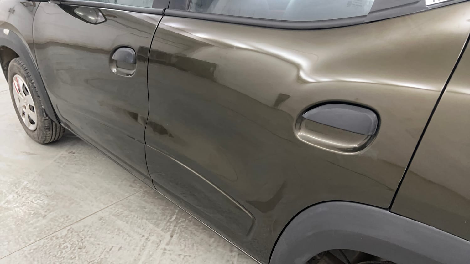 Used 2017 Renault Kwid RXL Live For More Edition Petrol Manual dents MINOR SCRATCH