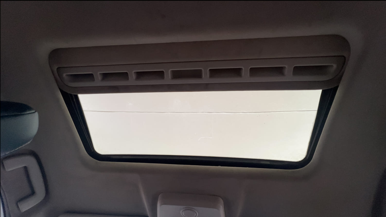 Used 2020 Tata Nexon XZA Plus (O) Petrol Automatic top_features Sunroof