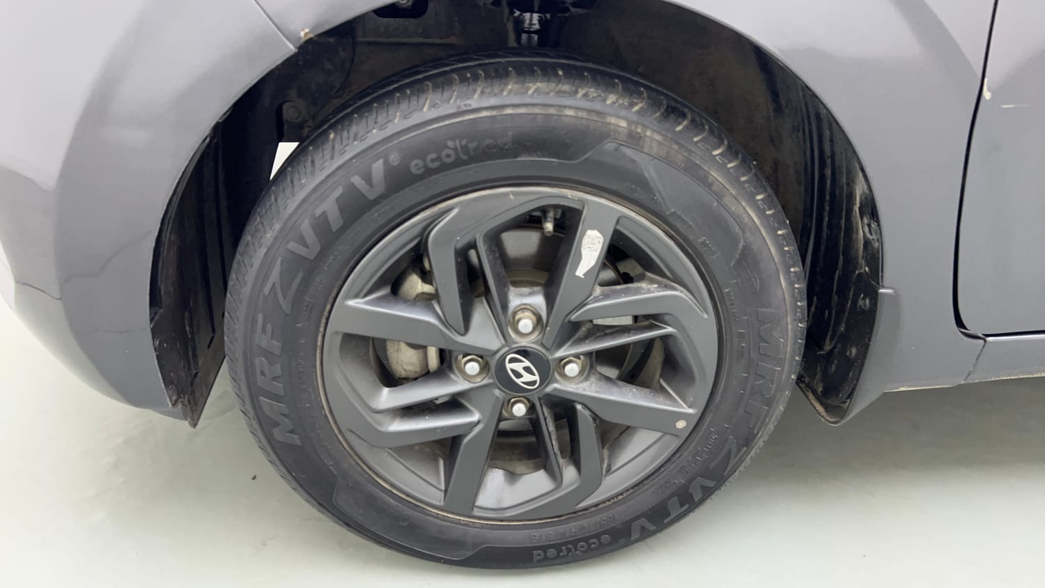 Used 2021 Hyundai Grand i10 Nios Sportz 1.2 Kappa VTVT Petrol Manual tyres LEFT FRONT TYRE RIM VIEW