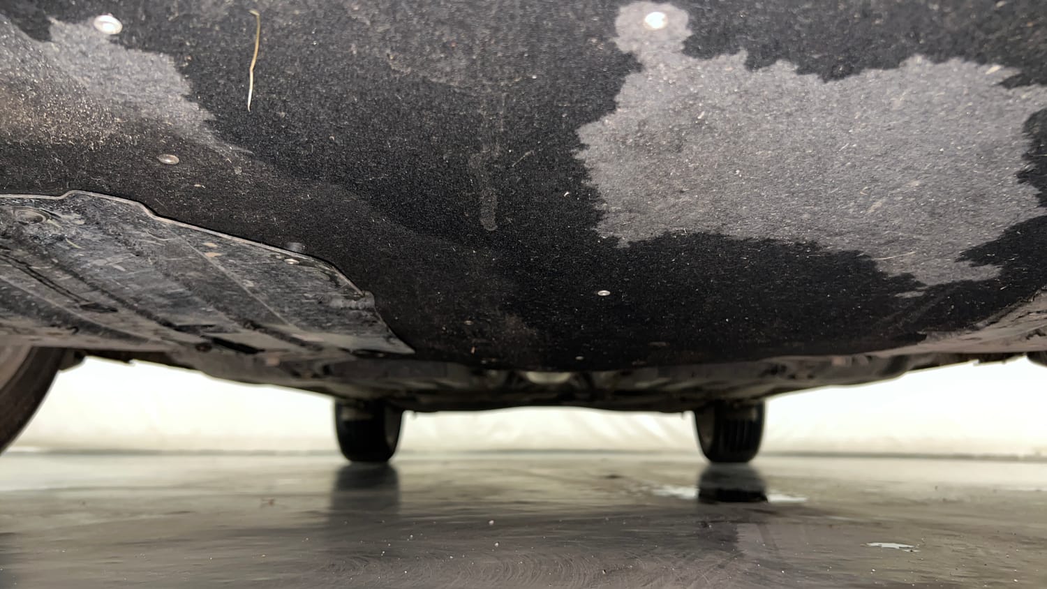 Used 2024 Toyota Glanza G Petrol Manual extra FRONT LEFT UNDERBODY VIEW